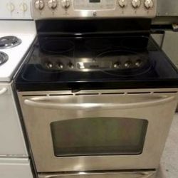 Frigidaire Whirlpool 30in Range Electric & All Gas