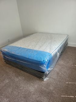 NEW FULL-SIZE PILLOW TOP MATTRESS AND BOX SPRING