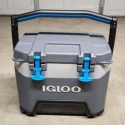 IGLOO BMX Cooler 25QT 37 Cans 5 Days Ice.