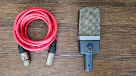 AKG C214 Professional Large-Diaphragm Condenser Microphone