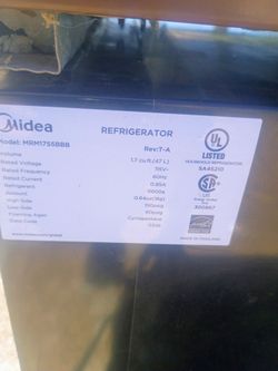 Midea Mini Fridge – Never used