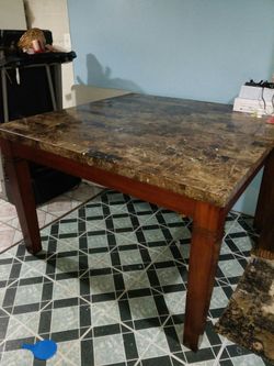 Table and 4 chairs set