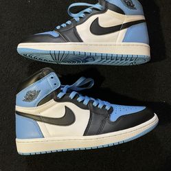 UNC Retro Air Jordan 1s Men 8.5