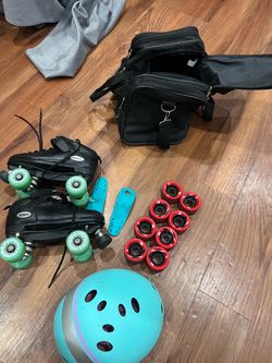 Roller derby skates