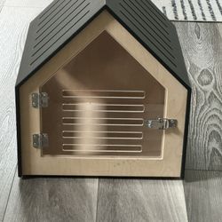 WOOD MODERN DOG/CAT/PET HOUSE WITH ACRYLIC DOOR 17x17x19