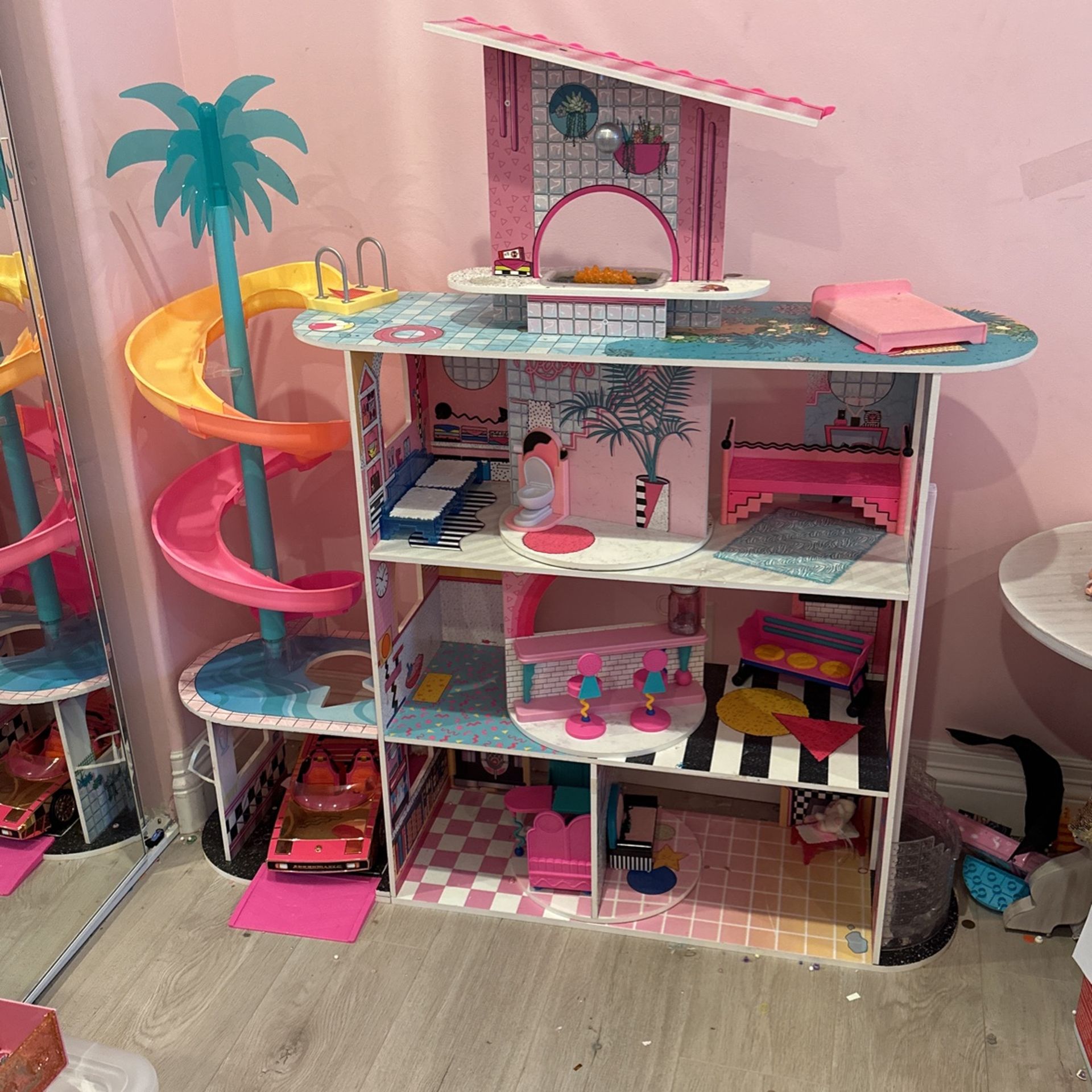 LOL Doll House Good Present For Christmas