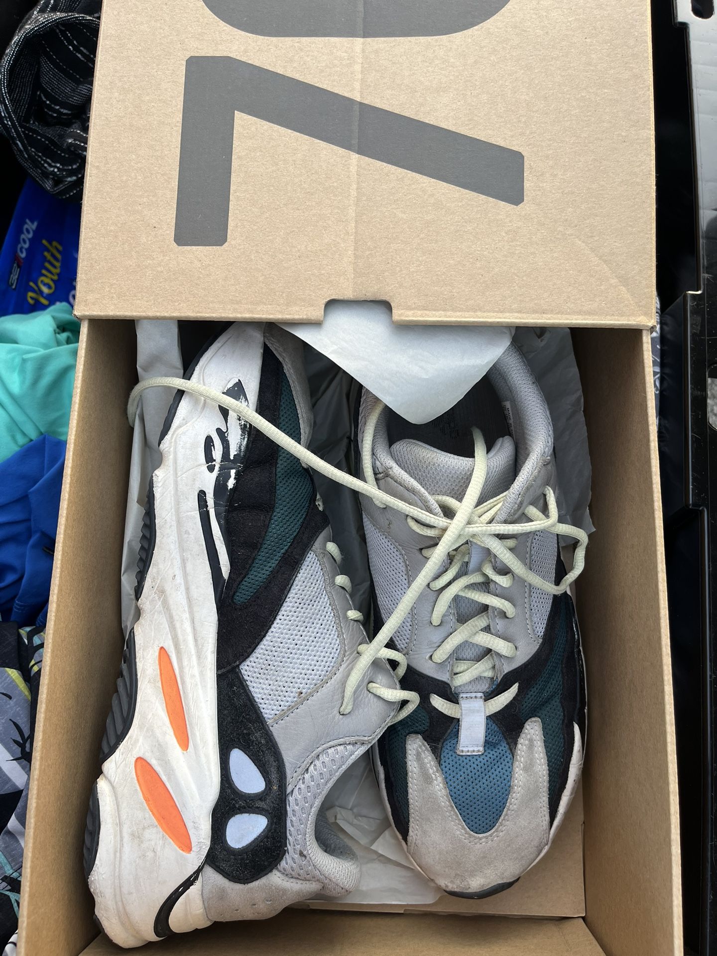 Adidas Yeezy Boost 700 Low Wave Runner