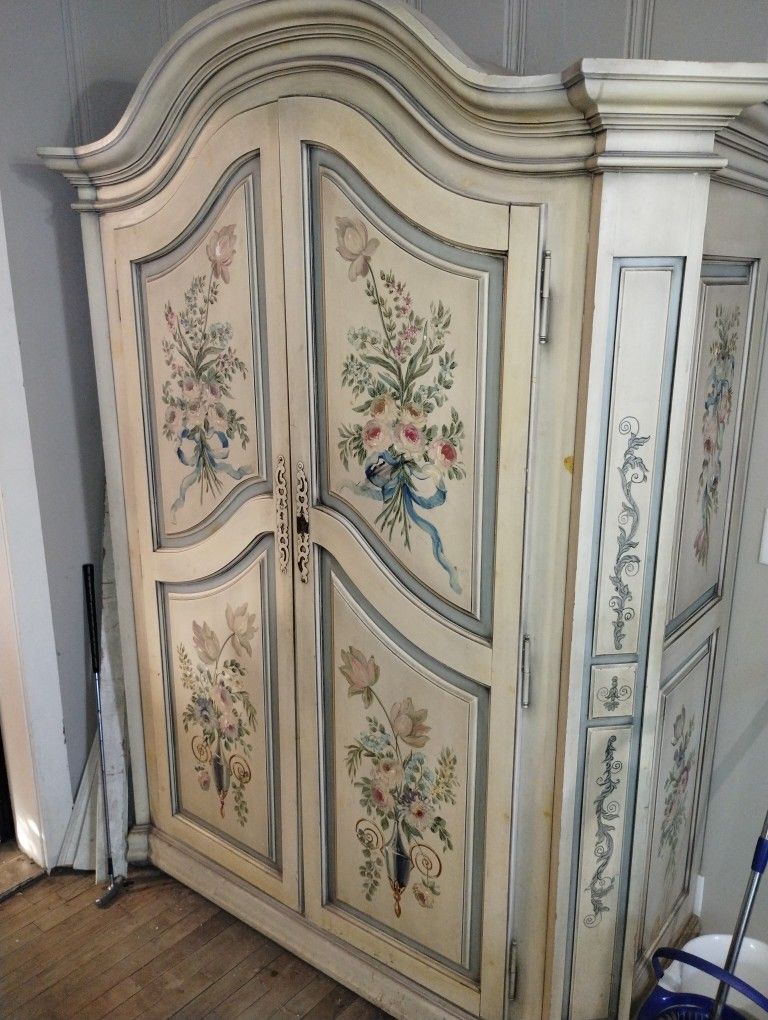 18th Century French Victorian Armoire 