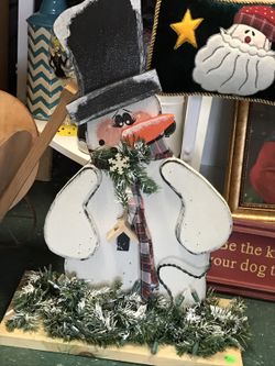 Winter snowman decor