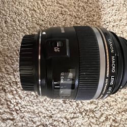 Canon EF-S 60mm f/2.8 Macro Lens