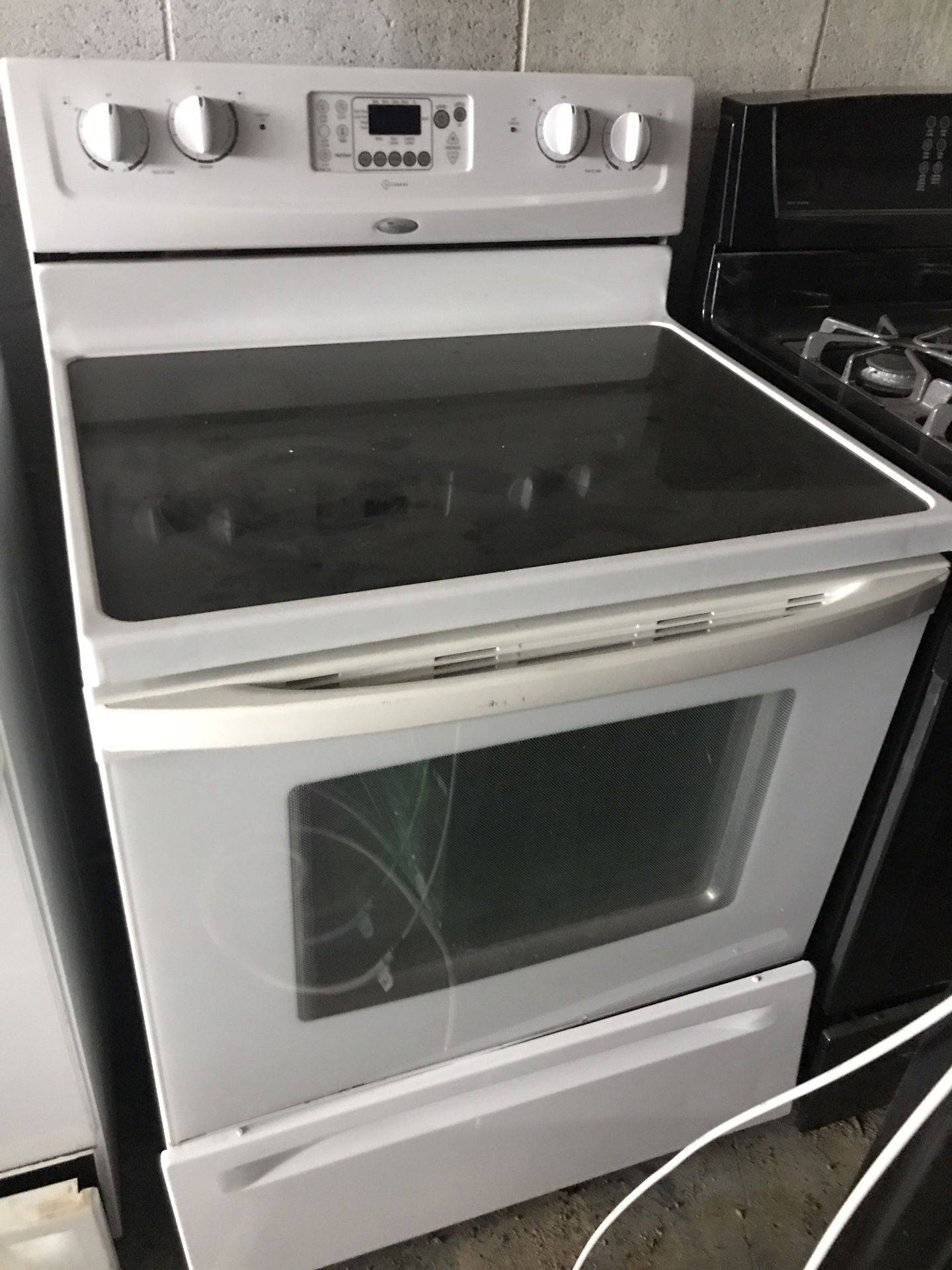 Whirlpool flat top stove oven