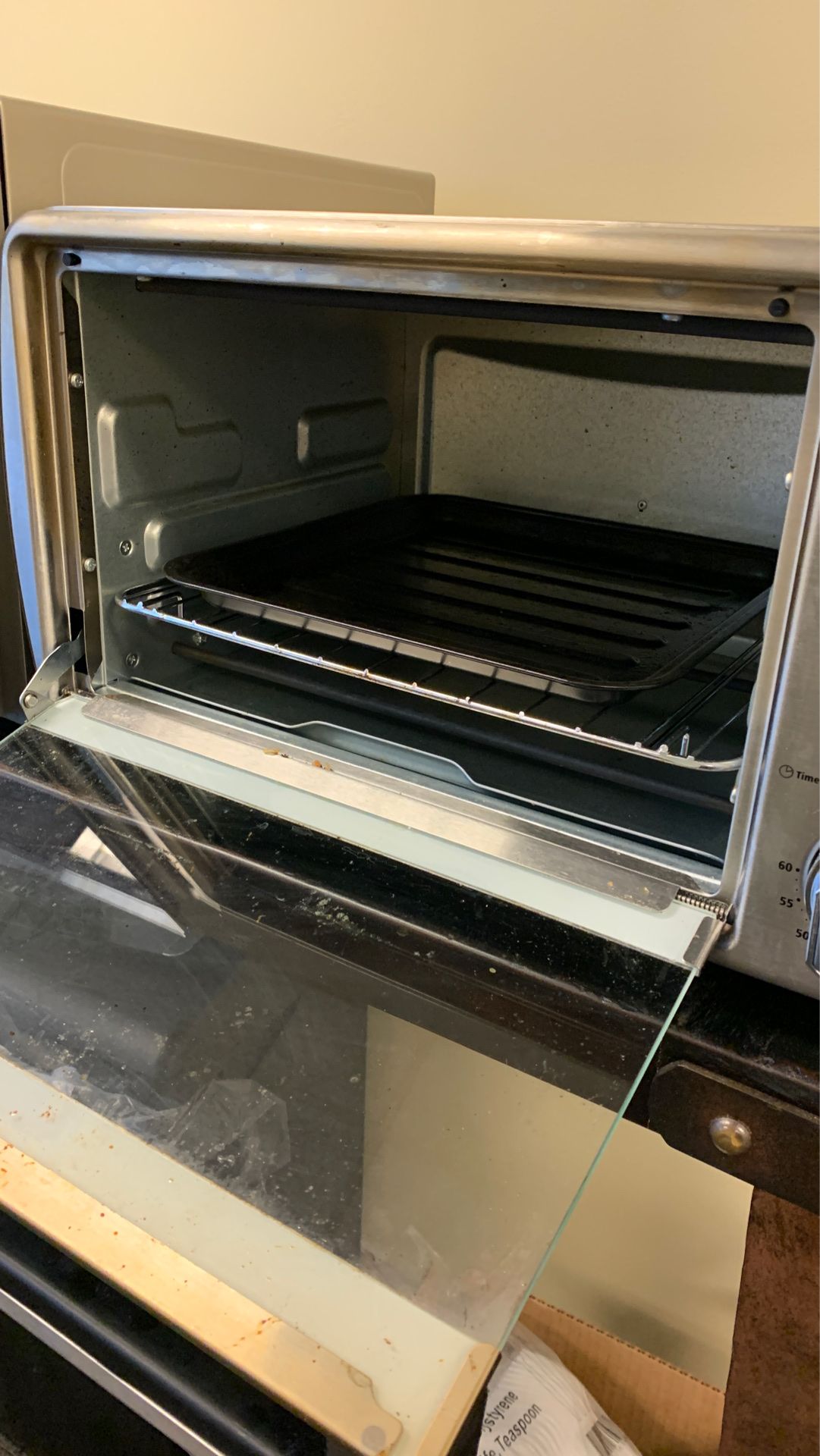 Oster Countertop Oven with Convection, Stainless Steel Tssttvcg05 for