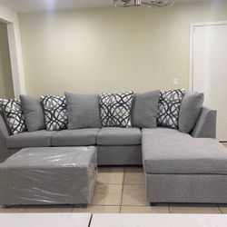 Grey Sectional With Ottoman ¡¡NEW IN STOCK!!