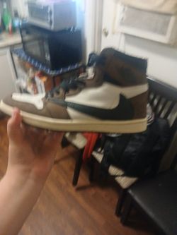 Travis Scott Mocha Air Jordan 1 Retro Look At The Despcription