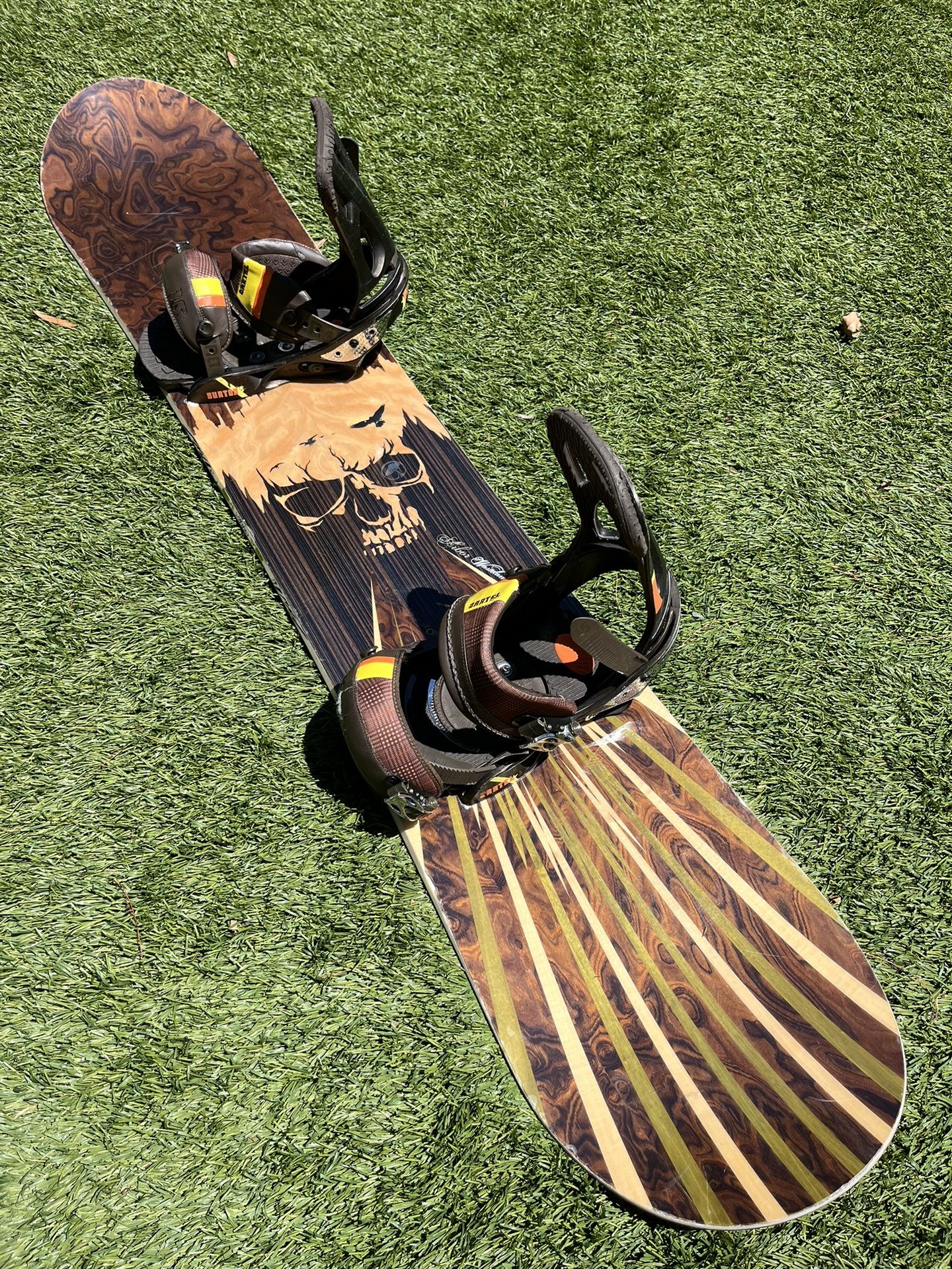 Arbor Wasteland 163 Snowboard w/burton cartel Bindings
