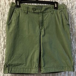 Banana Republic: Olive Drab Cotton Shorts, Multiple Pockets, Belt Loops, Size: 8