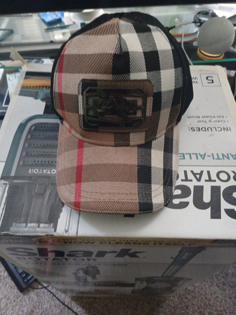 Cashmere White Check Cupped Burberry Hat