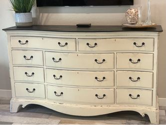 Thomasville 71” Dresser
