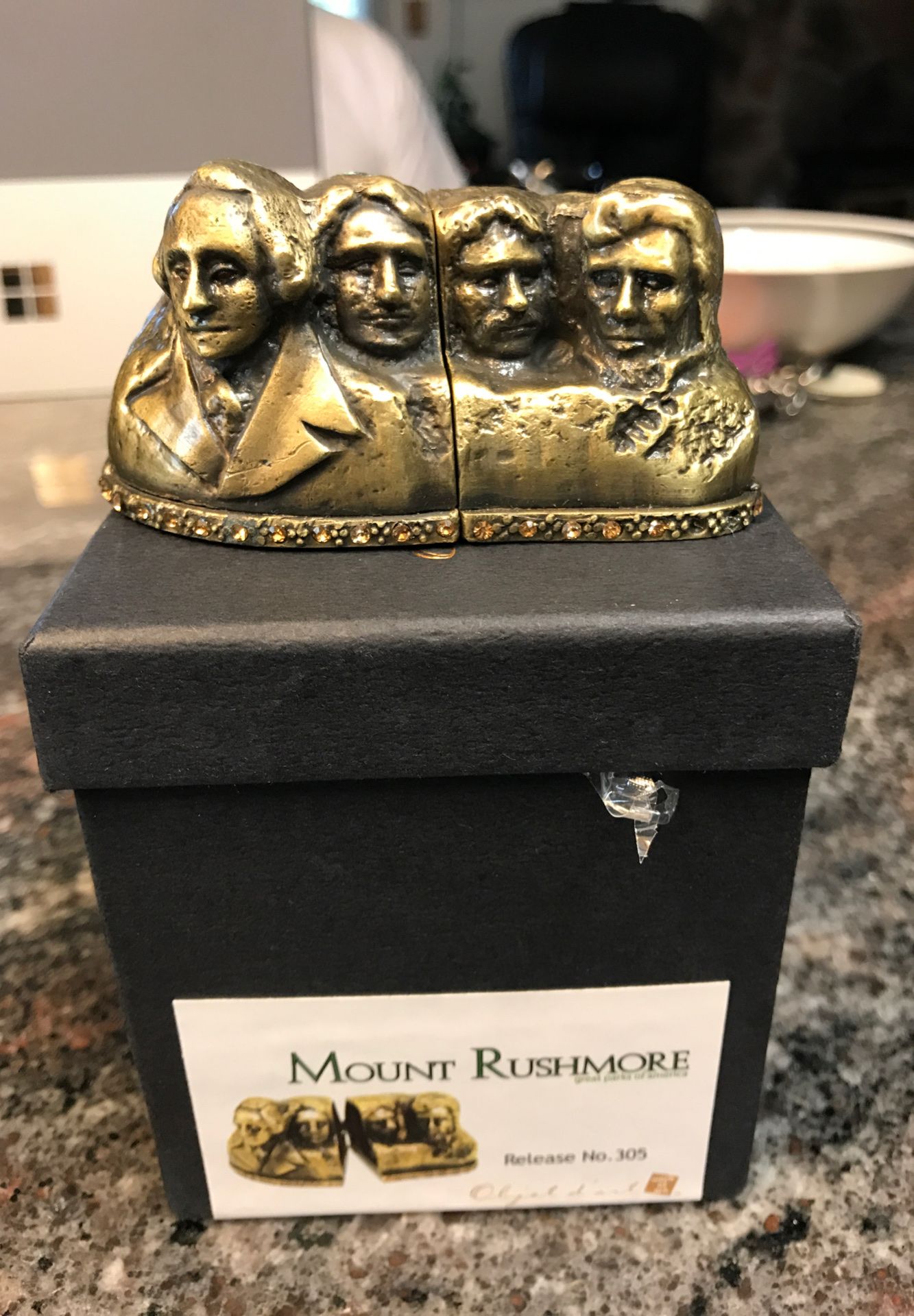 Art Form Trinket (Mount Rushmore)