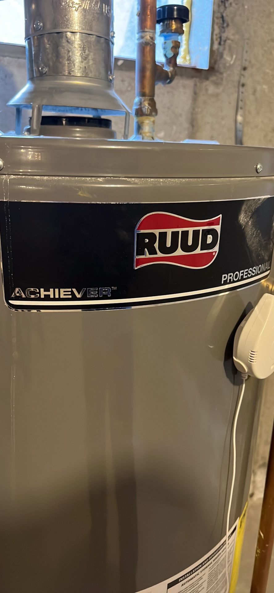 Ruud Hotwater tank, 40gallon, MFG date: JULY 2019, PN: PROG40S-38N RU62 for  Sale in Canton, MA - OfferUp