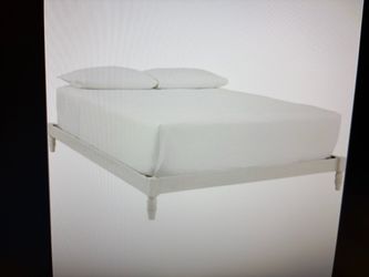Ashley Tannally  queen platform bed – vintage White – Like new