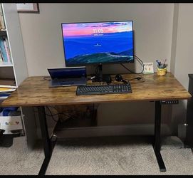 Computer table