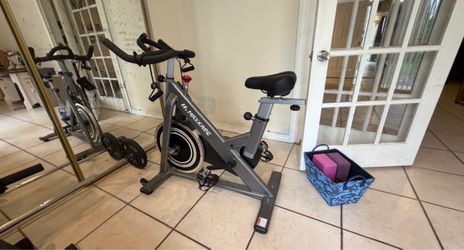 MaxKare Indoor Cycling Stationary Exercise Bike