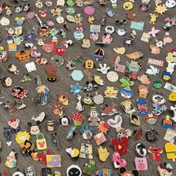 Disneyland Trading Pins