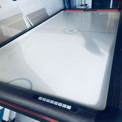OBO MD SPORTS Air hockey table $300 OBO