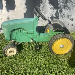 Pedal Tractor Ertl 
