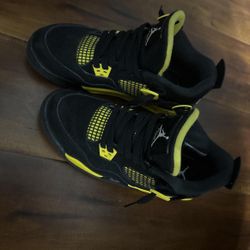 Jordan 4 Yellow Thunder 