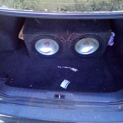 2 12's Kenwood Subwoofer 