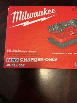 Rapid charger m18  Milwaukee Nuevo