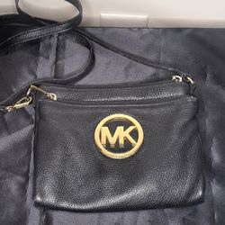 Vintage Michael Kors Black Leather Gold Hardware Cross Body Bag