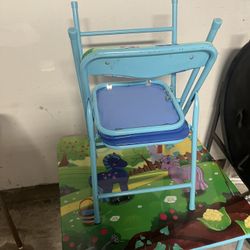 Kids Table 2 Chairs 