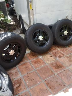 4 wheel and tires Toyota' 4Run