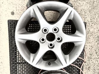 Wheel//RIM  16 X7.5 5 Bolt Pattern