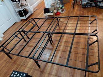 Foldable full size bedframe