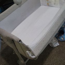 Baby Bedside Sleeper