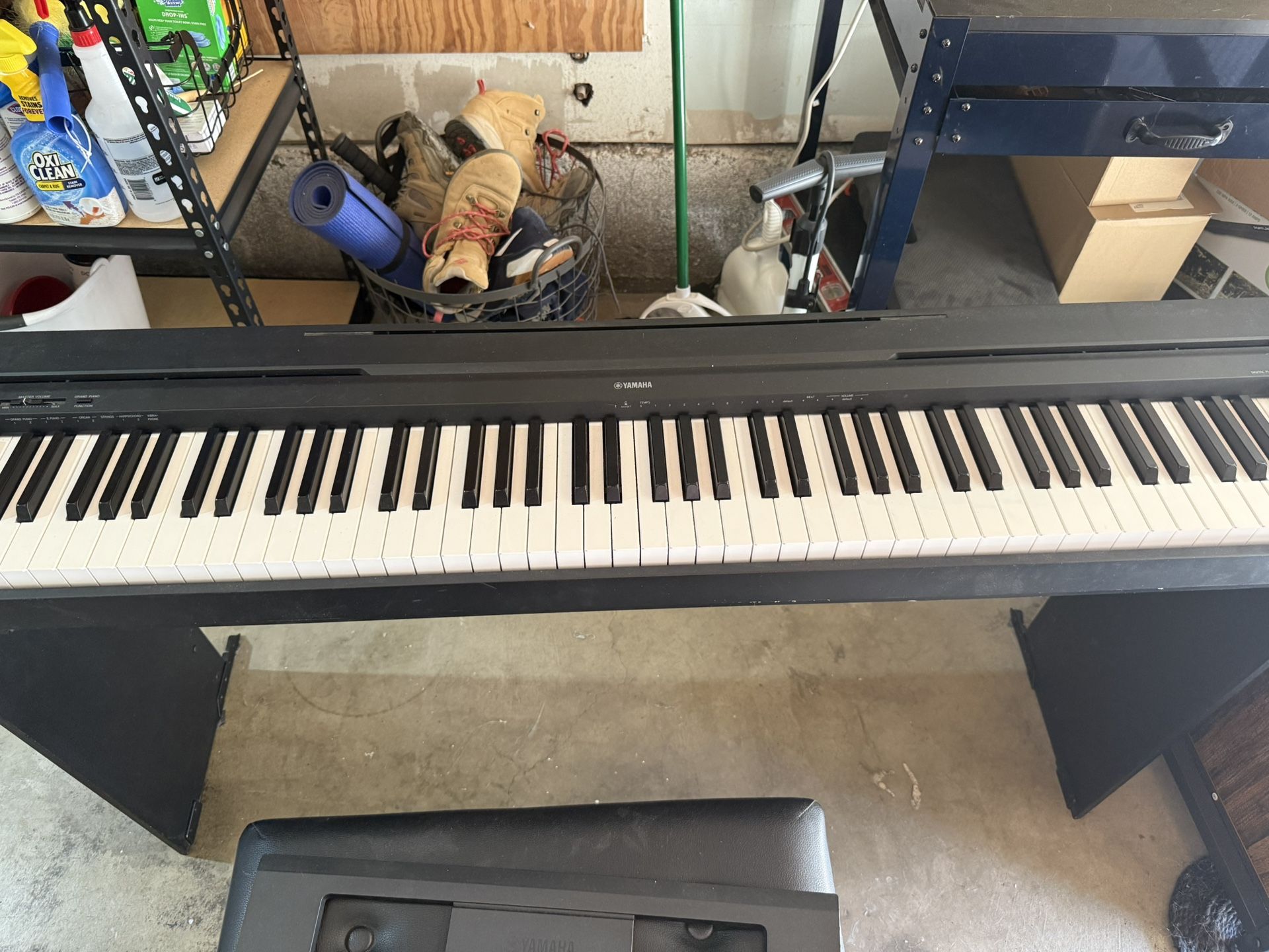 Yamaha Piano with bench