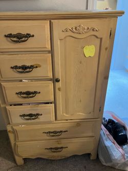 Estate sale furniture bed, dressers and cabinets $25-$225