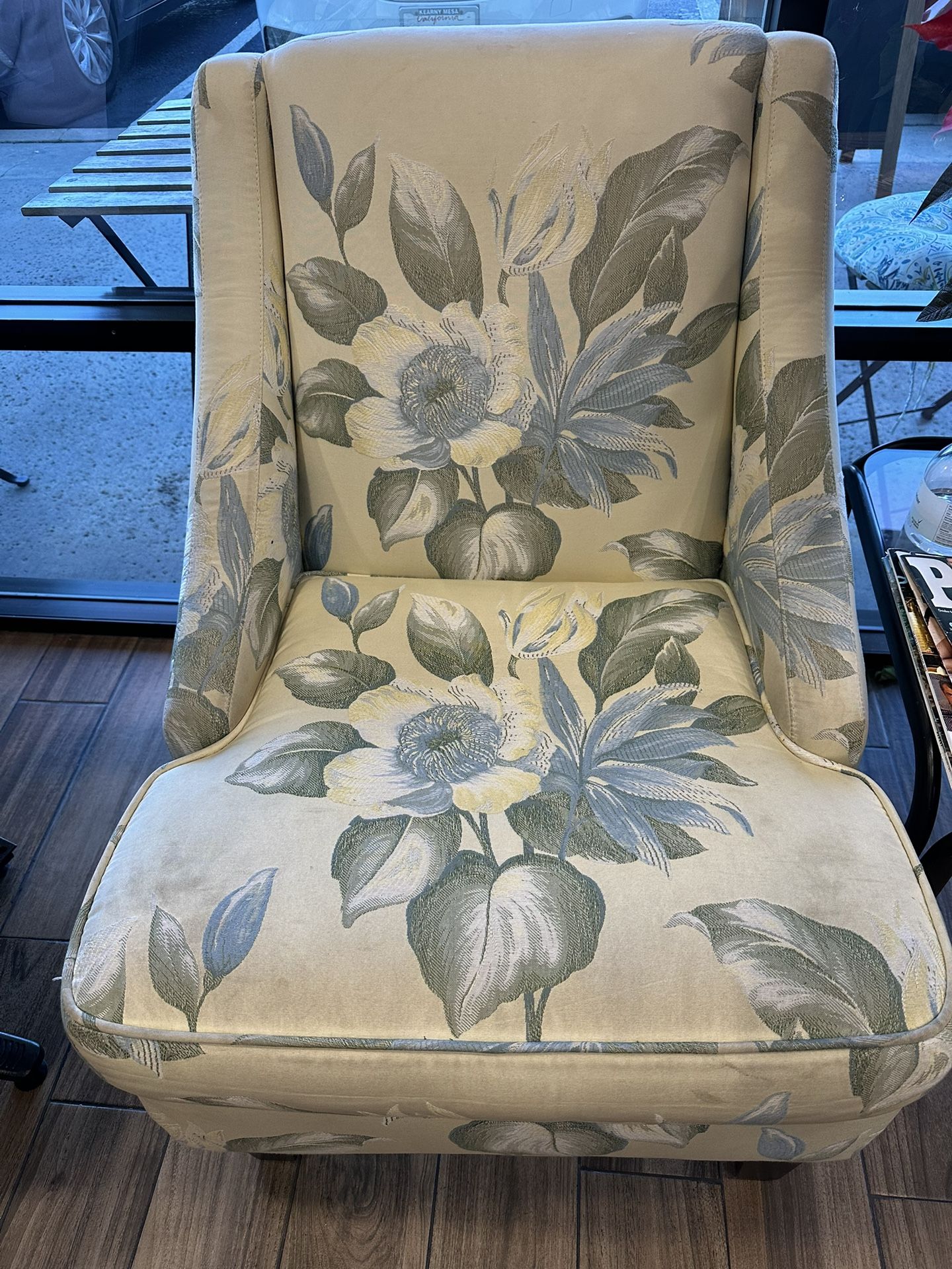 Nice Floral Arm Chairs