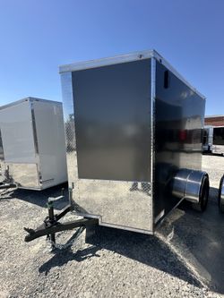 6 By 8 Enclosed Trailer