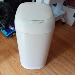 Diaper Genie 