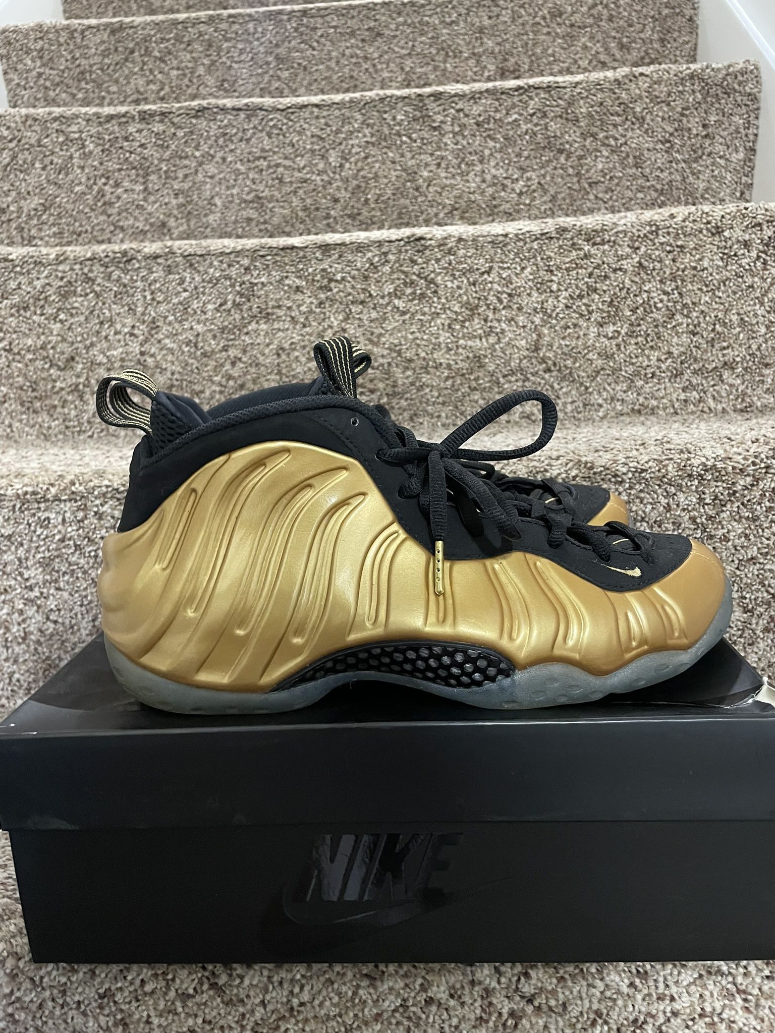 Nike Foamposite Gold Metallic
