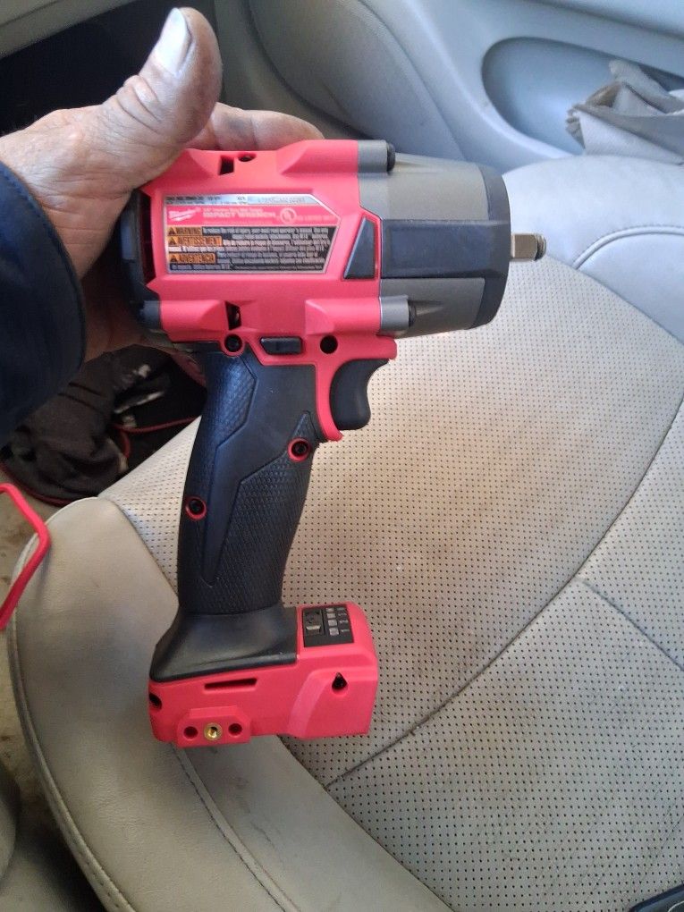 Three eighths , friction ring mid torque Impact gun