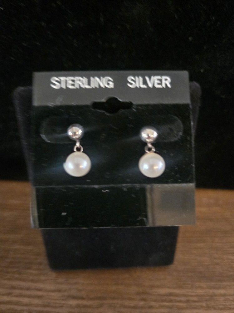 F.W.prearls Dangle Earrings