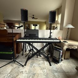 Alesis 88 Keyboard With Gator Hard Keyboard Case