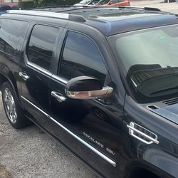 2011 Cadillac Escalade