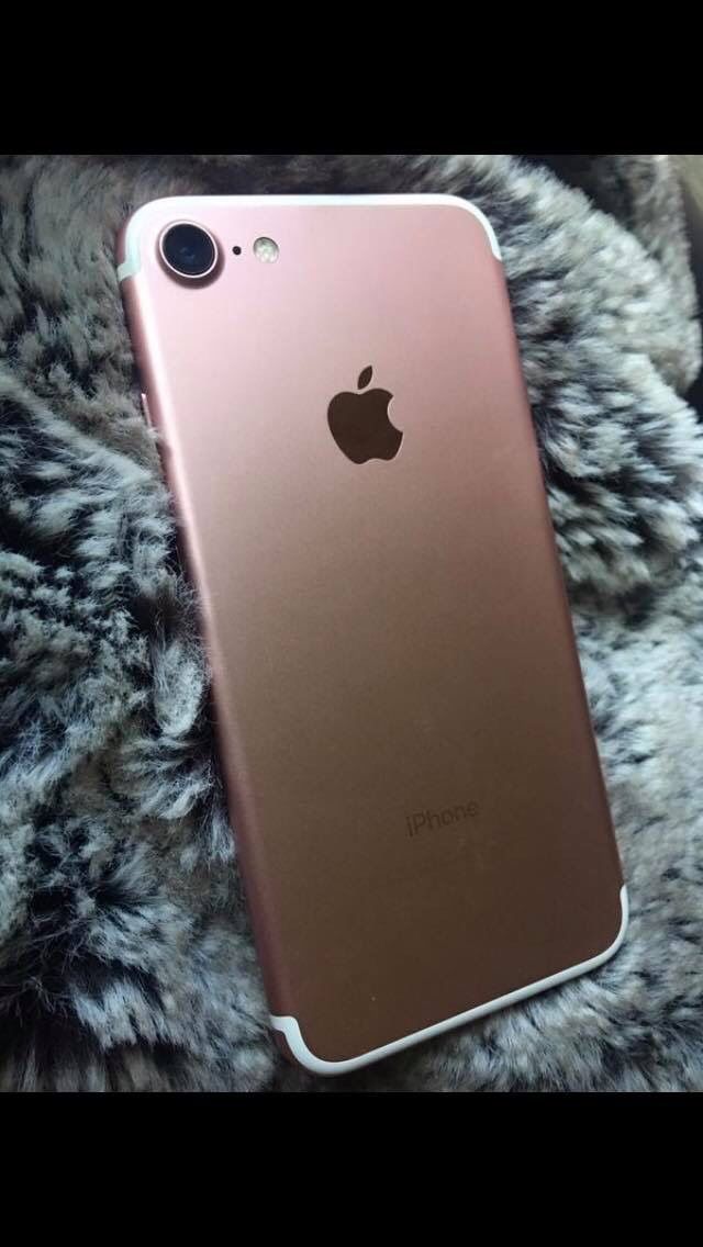 iphone 7 mint condition - $250 (lake mary orlando) rose gold iphone no scams or low ballers